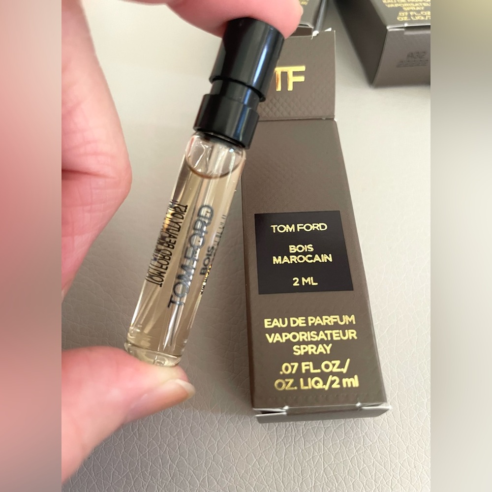 Tom Ford 6 different scent mini samples - Picture 6 of 7